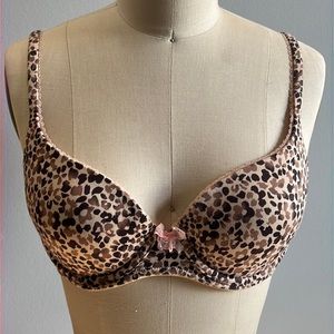 Victoria’s Secret patterned bra